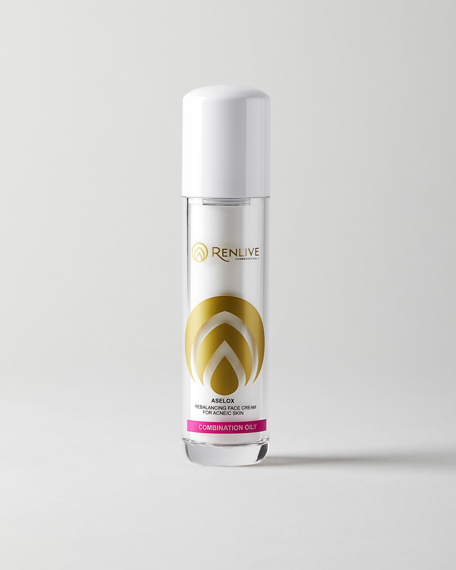 ansiktsvatten för aknedrabbad hud